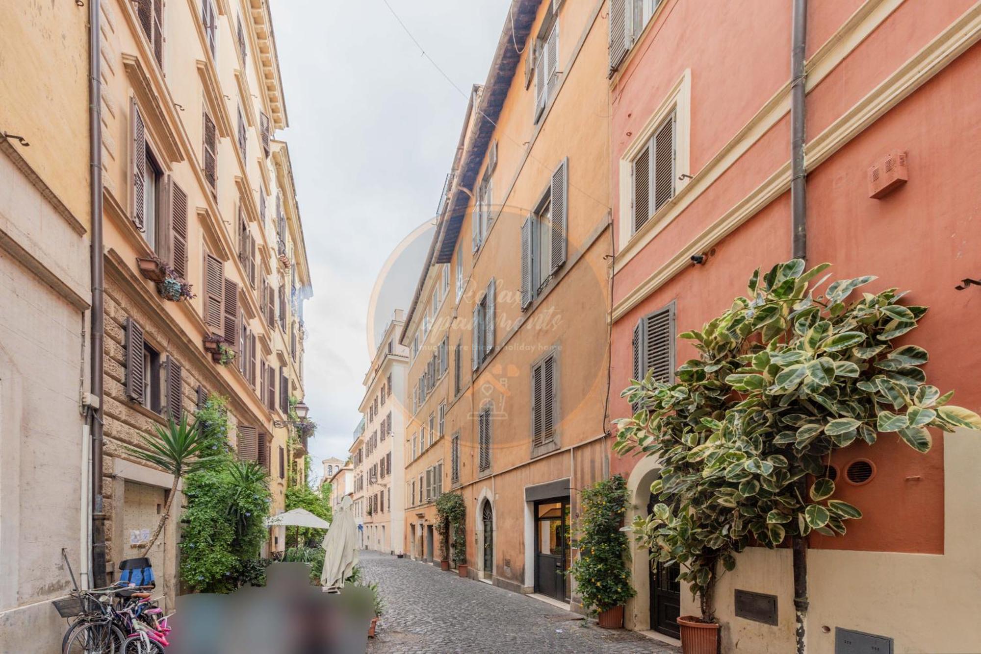 Imperial Luxury, Rome